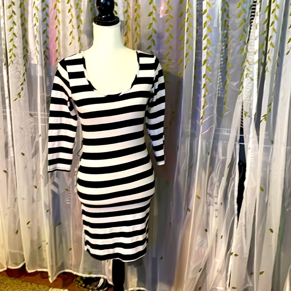 Striped, bodycon style Dress